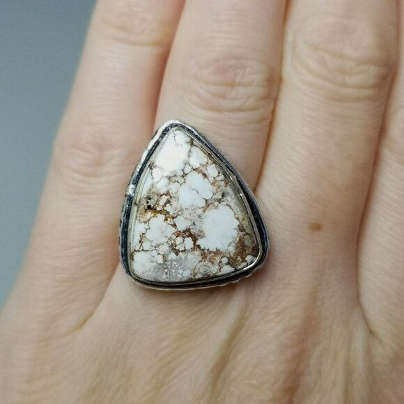 Vintage Marbled Stone Ring, Brown and White Triangle, Bezel Set Silver Tone Band - Picture 7 of 9
